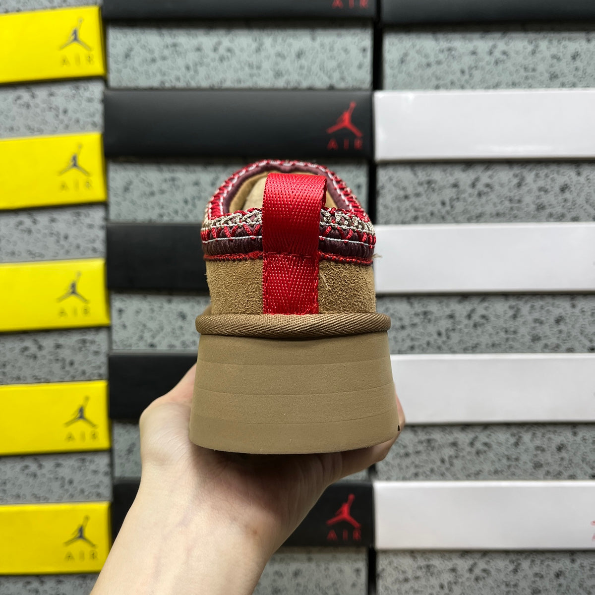 UGG Tazz II Platform Slippers in Chestnut