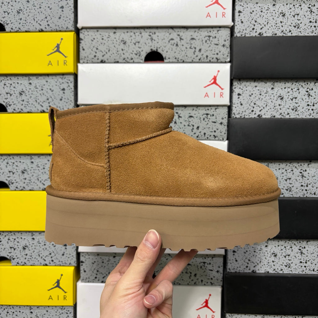 UGG Mini Platform Ankle Boots in Chestnut – 5 cm
