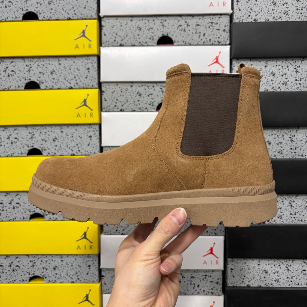 UGG Chelsea Boots in Chestnut – Style 2050