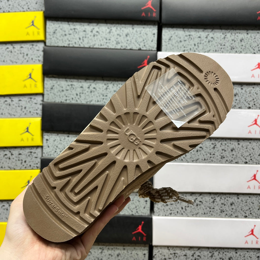 UGG Lowmel Lace-Up Shoes in Sand
