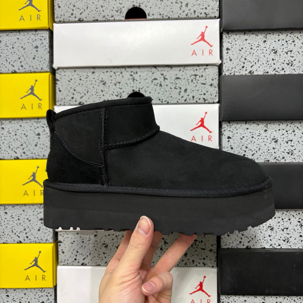 UGG Mini Platform Ankle Boots in Black – 3 cm