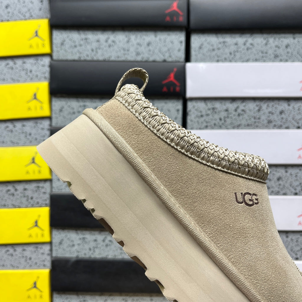 UGG Tazz II Platform Slippers in Mustard Seed
