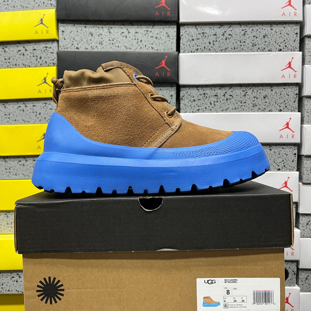 UGG Neumel Chunky-Sole Lace-Up Boots in Chestnut & Blue