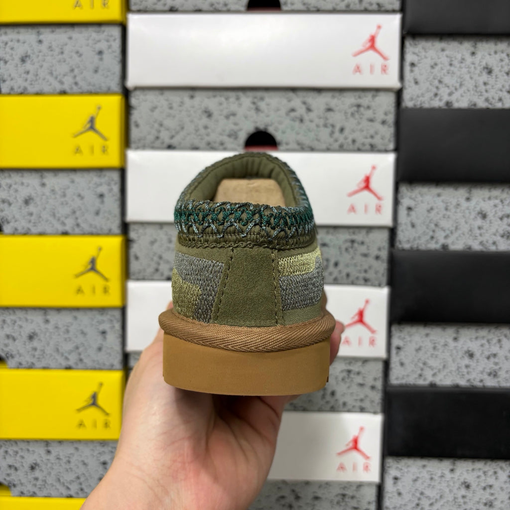 UGG Dragon & Tiger Embroidered Slip-On Shoes in Green – Style 2553