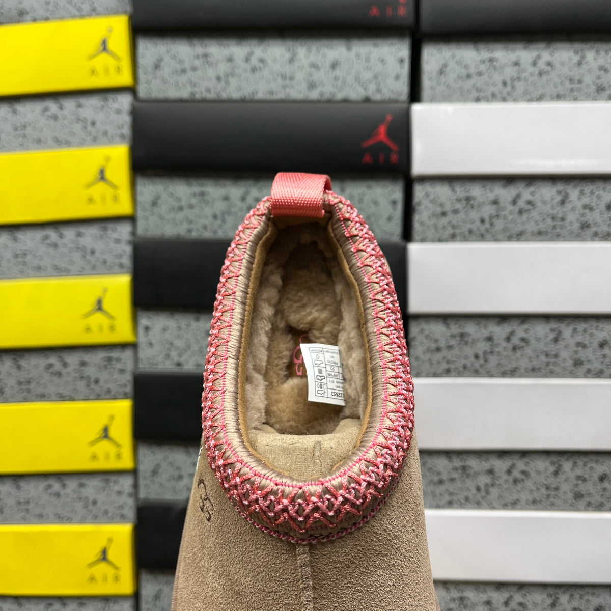 UGG Boots in Pink – Style 1122553