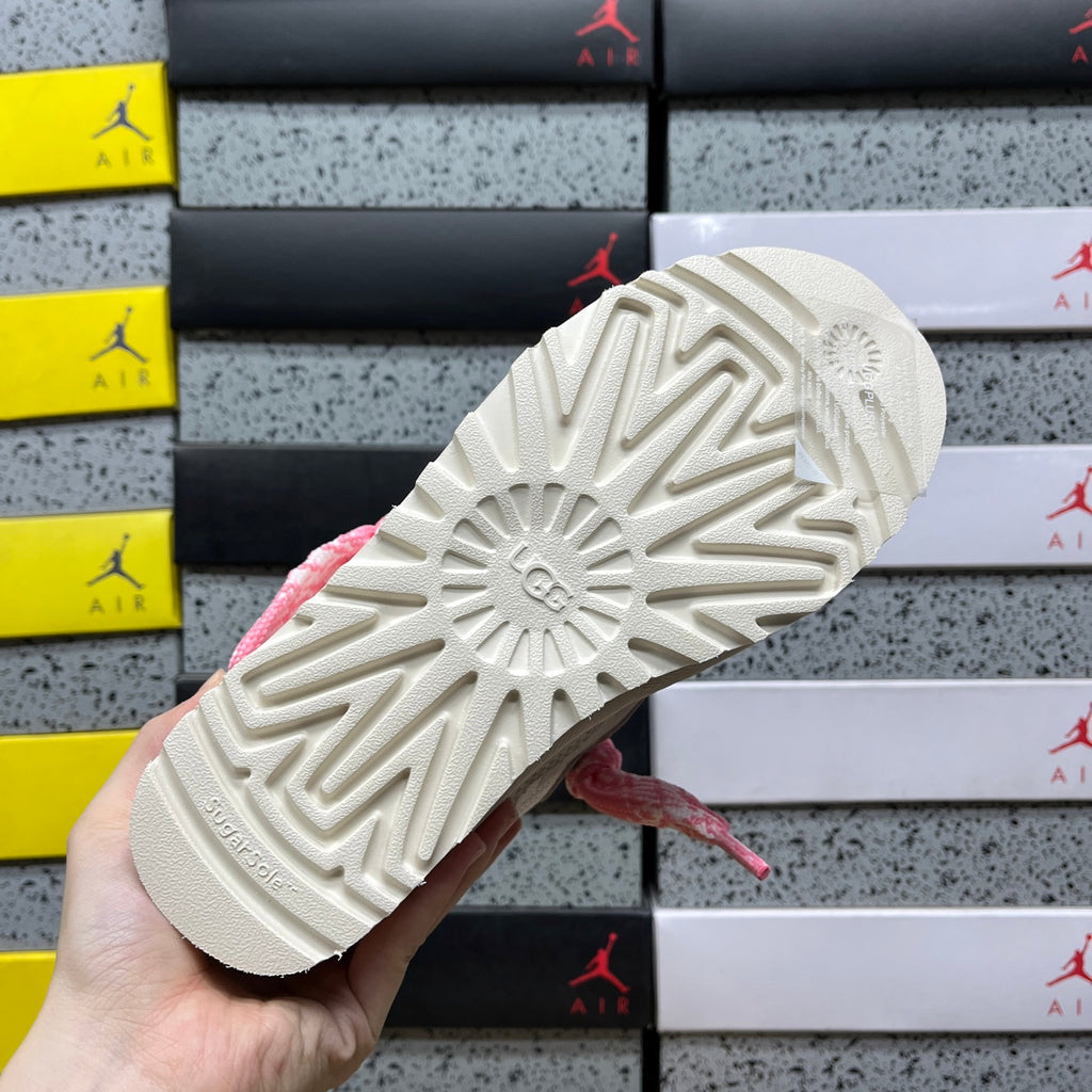 UGG Lowmel Lace-Up Shoes in White & Pink