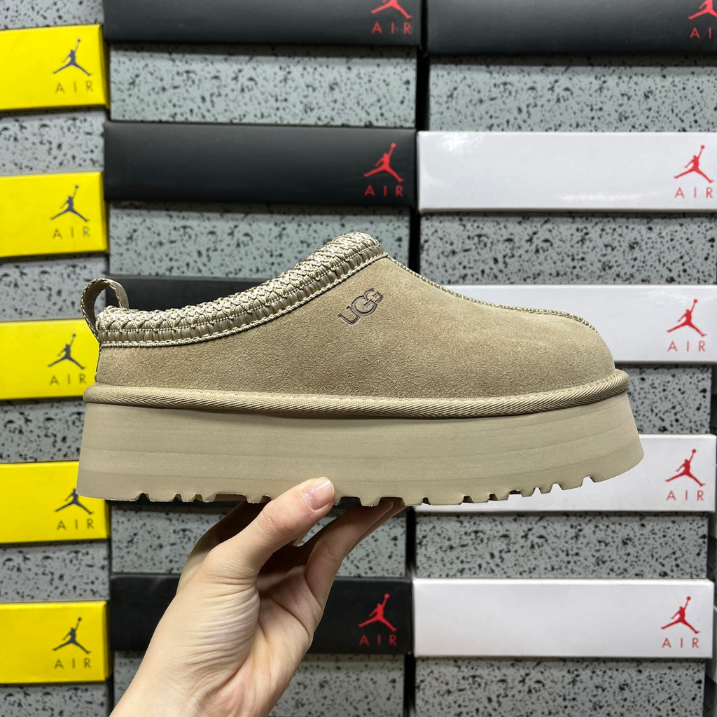 UGG Tazz II Platform Slippers in Mustard Seed