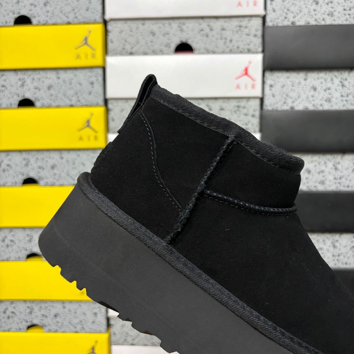 UGG Mini Platform Ankle Boots in Black – 5 cm
