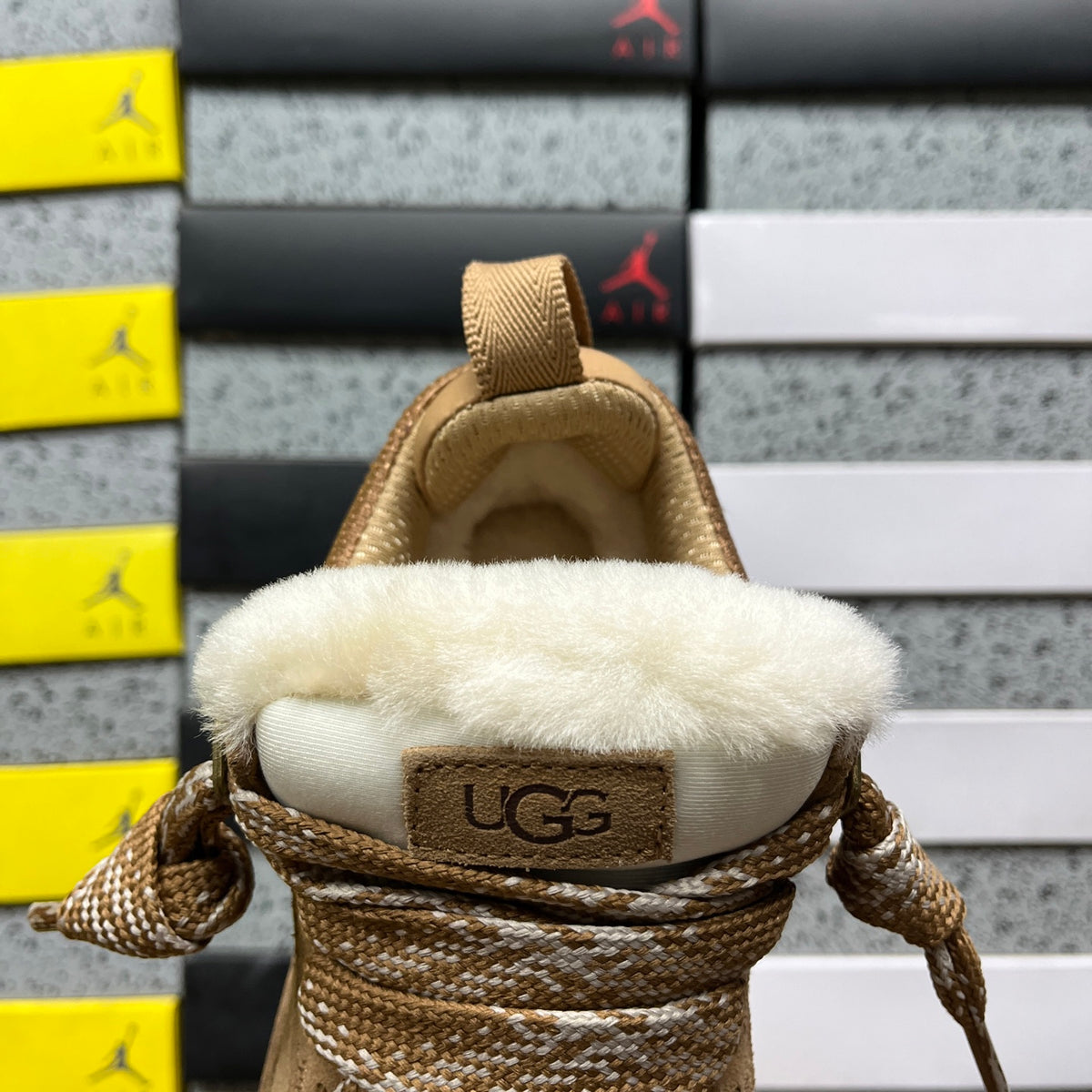 UGG Lowmel Lace-Up Shoes in Chestnut