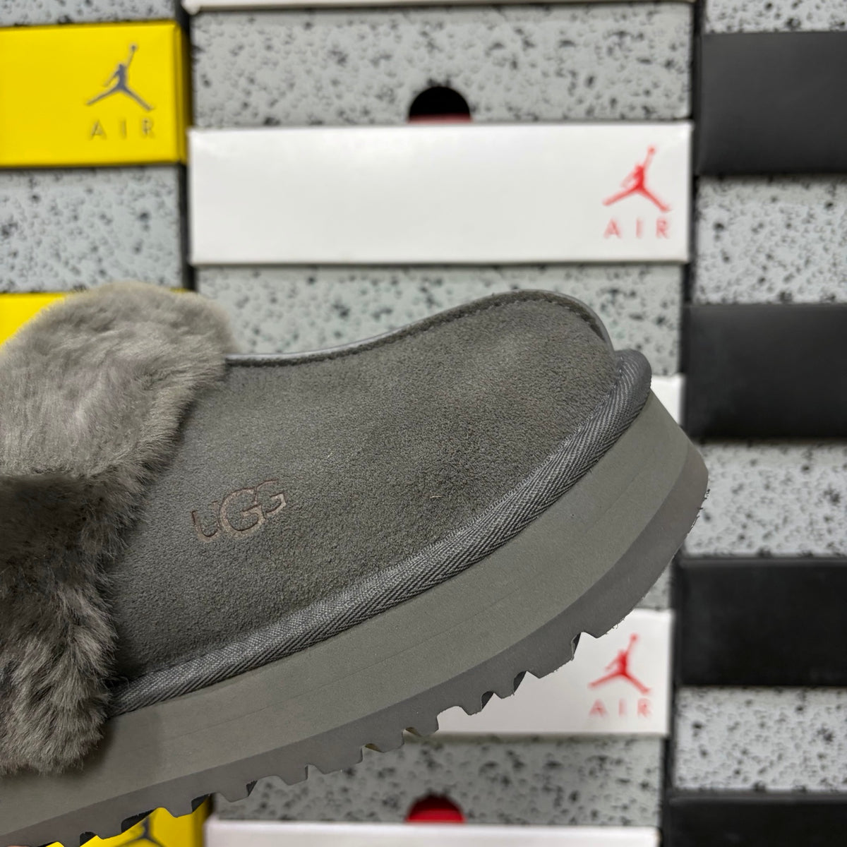 UGG Gray Platform Slippers with Plush Collar – 3 cm