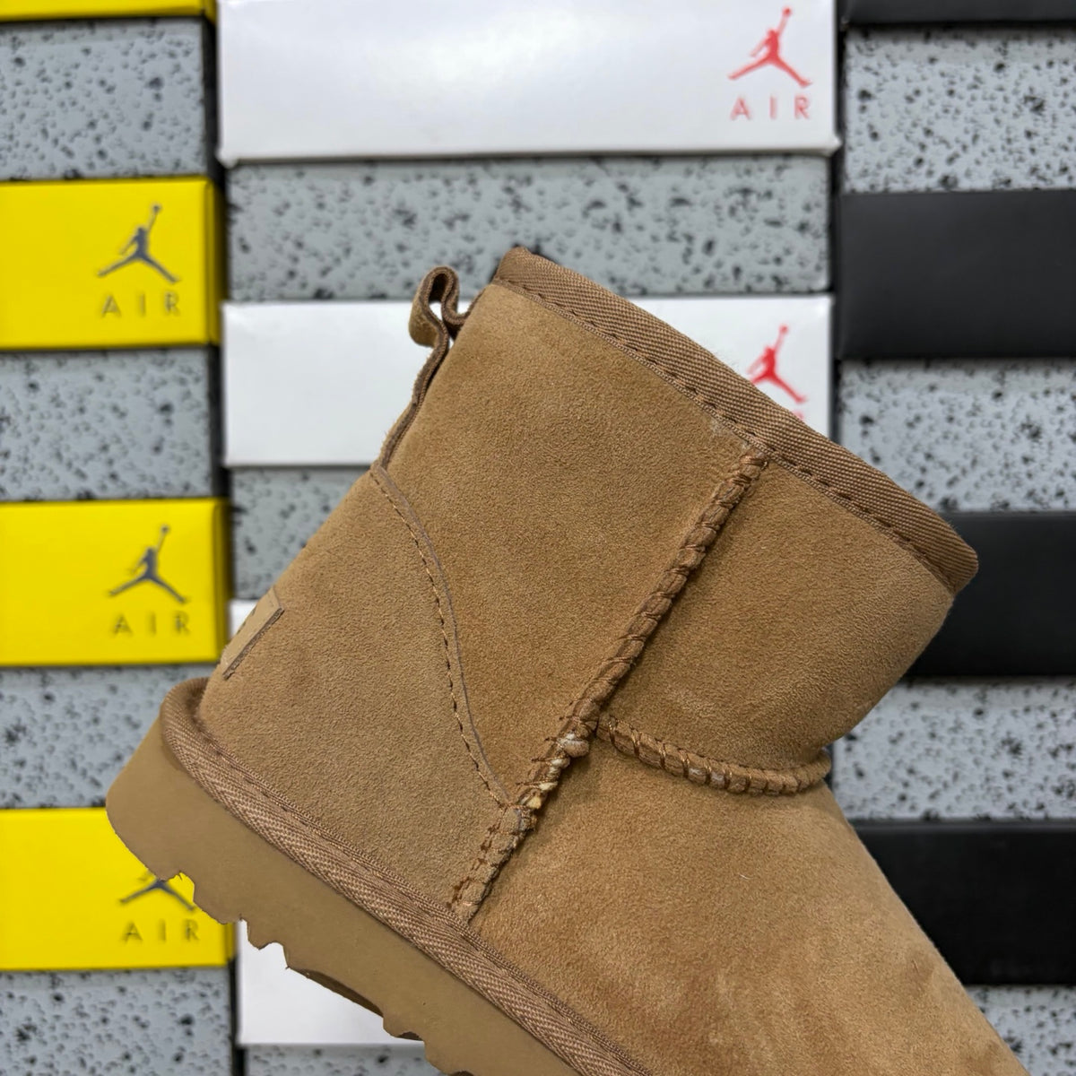 UGG Classic Short Boots in Chestnut
