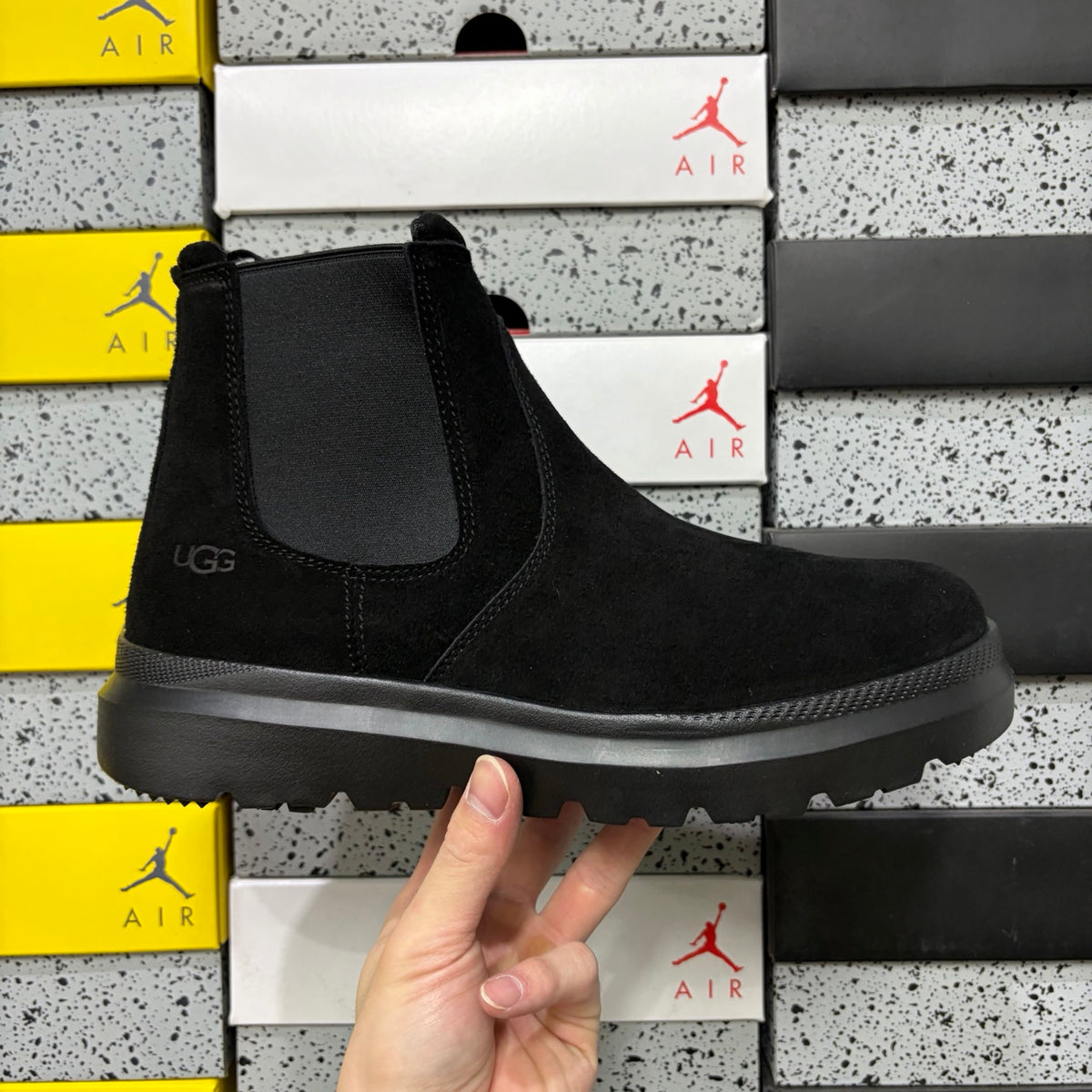 UGG Chelsea Boots in Black – Style 2050