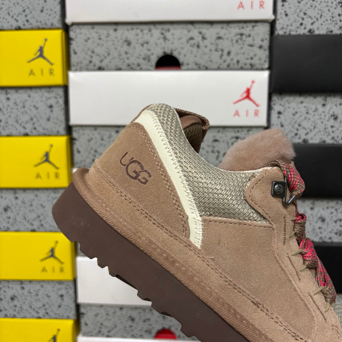 UGG Low-Top Lace-Up Shoes in Light Brown – Style 4032