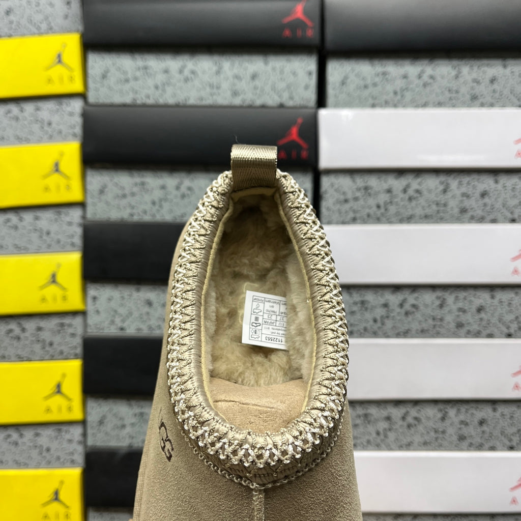 UGG Tazz II Platform Slippers in Mustard Seed