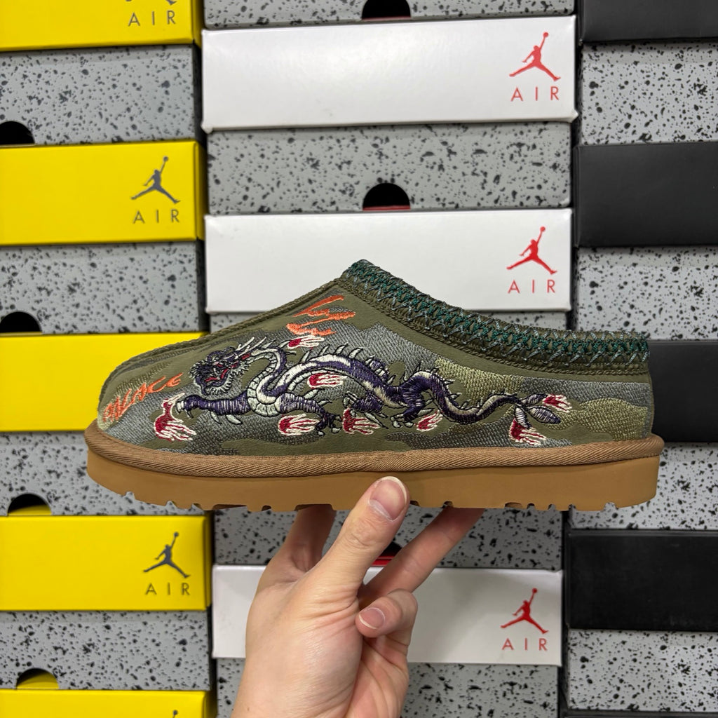 UGG Dragon & Tiger Embroidered Slip-On Shoes in Green – Style 2553