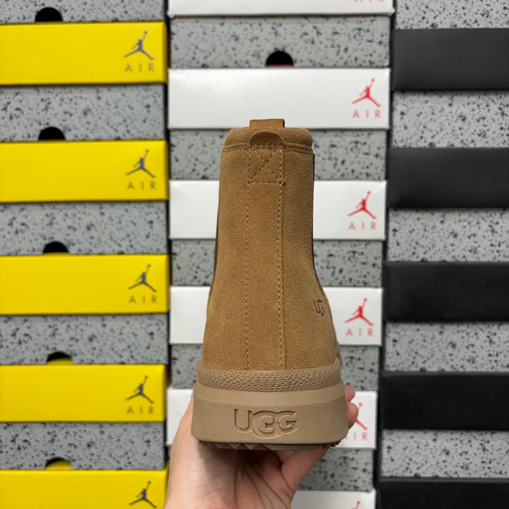 UGG Chelsea Boots in Chestnut – Style 2050