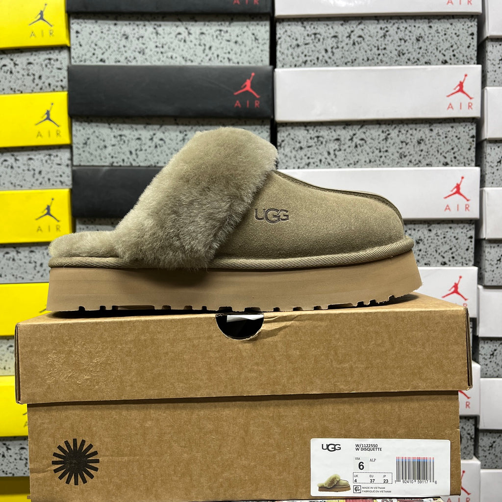UGG Platform Slippers in Antelope Brown