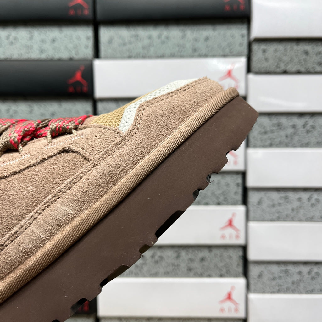 UGG Lowmel Lace-Up Shoes in Brown & Pink