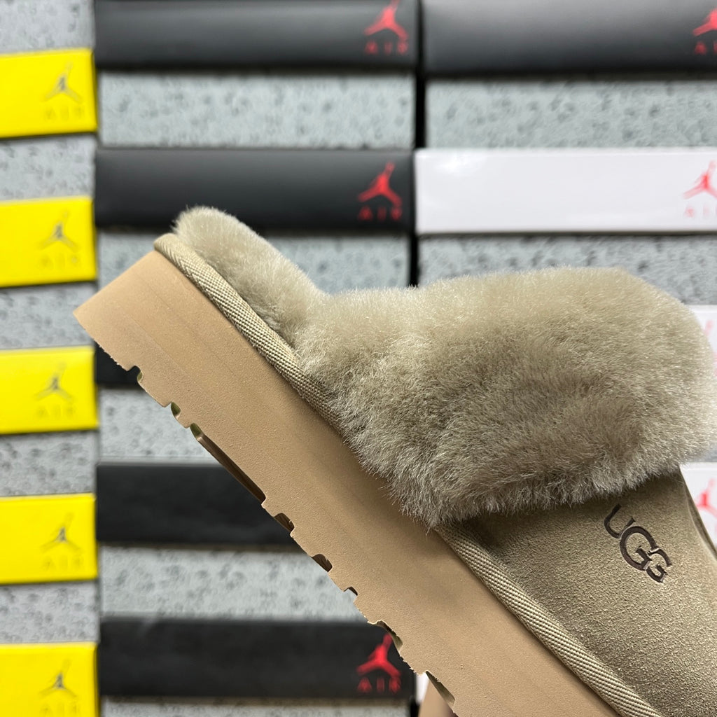 UGG Platform Slippers in Antelope Brown