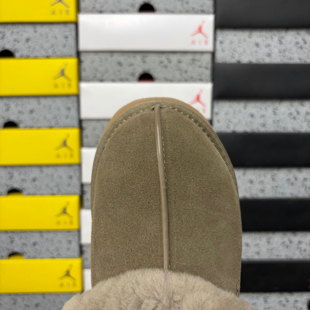 UGG Chestnut Platform Slippers with Plush Collar – 3 cm