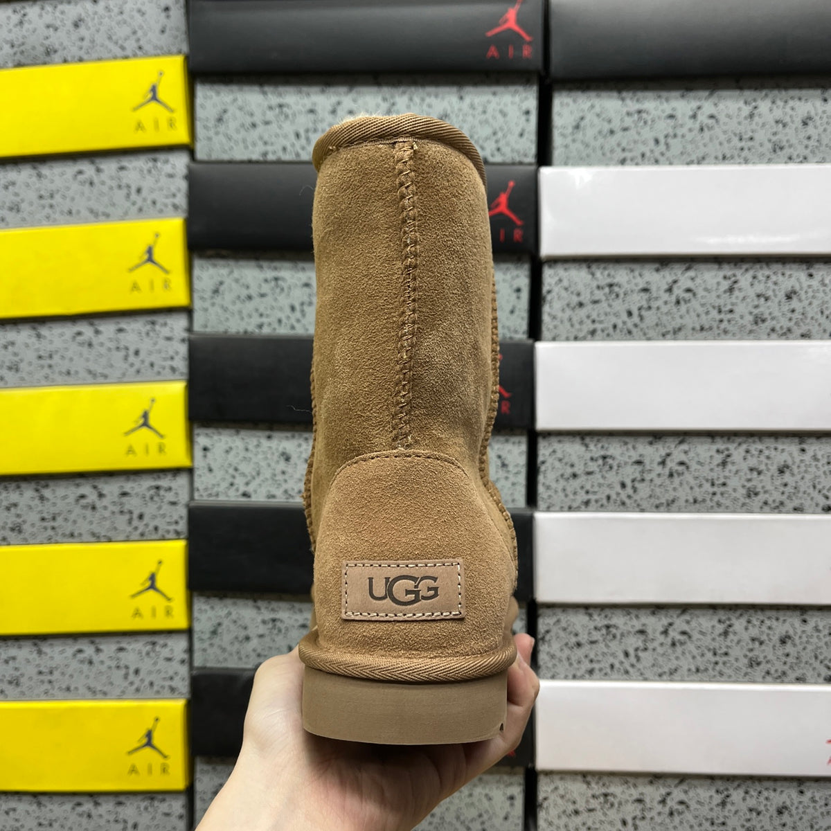 UGG Classic Short Boots in Chestnut