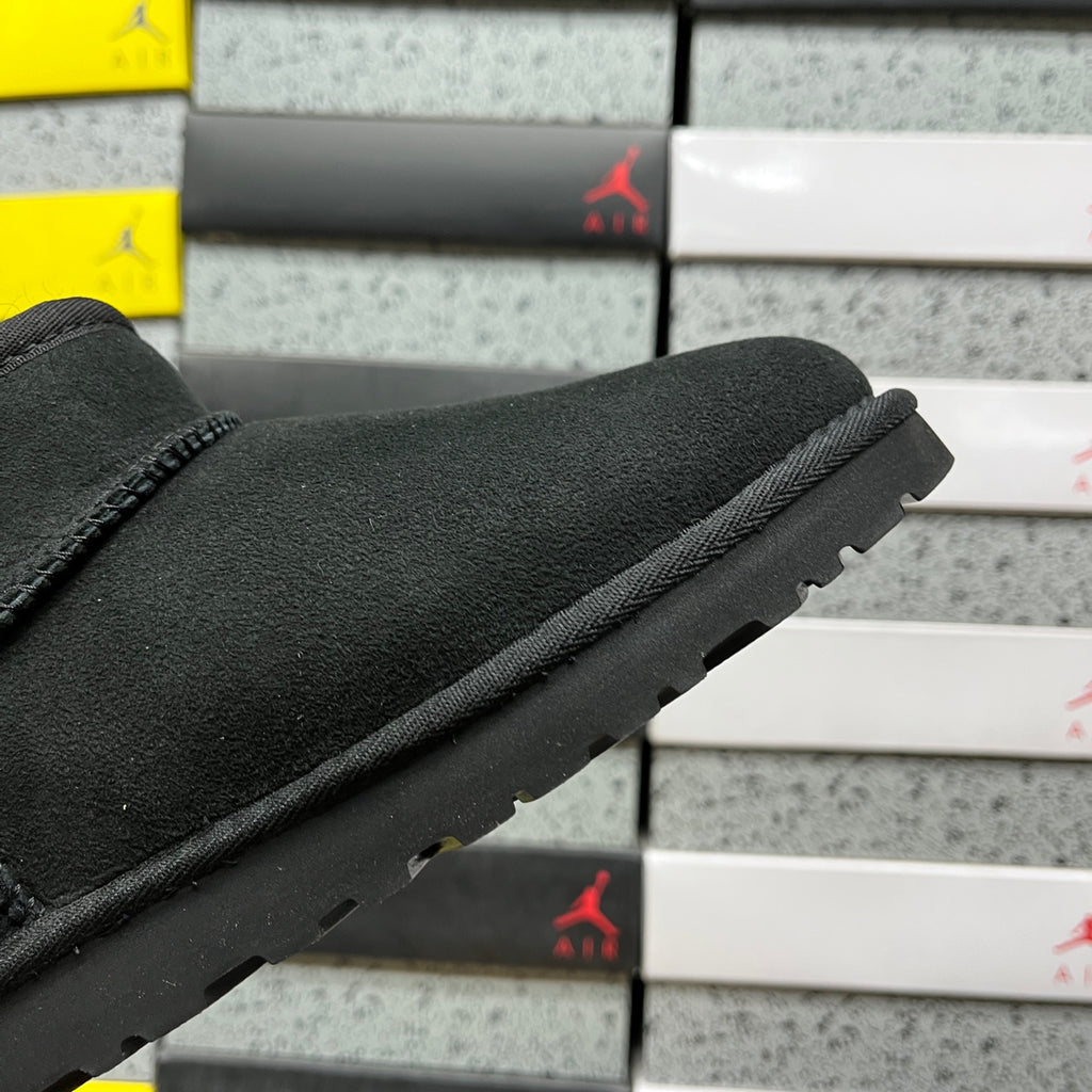 UGG Classic Ultra Mini Boots in Black