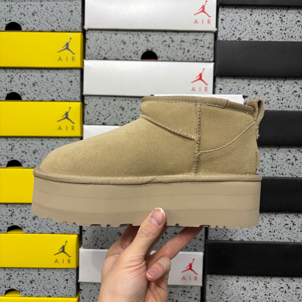 UGG Mini Platform Ankle Boots in Light Khaki – 5 cm
