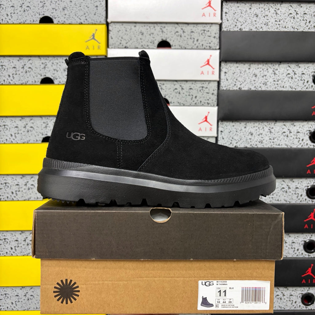 UGG Chelsea Boots in Black – Style 2050