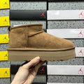 UGG Ultra Mini 3 cm Platform Boots in Chestnut
