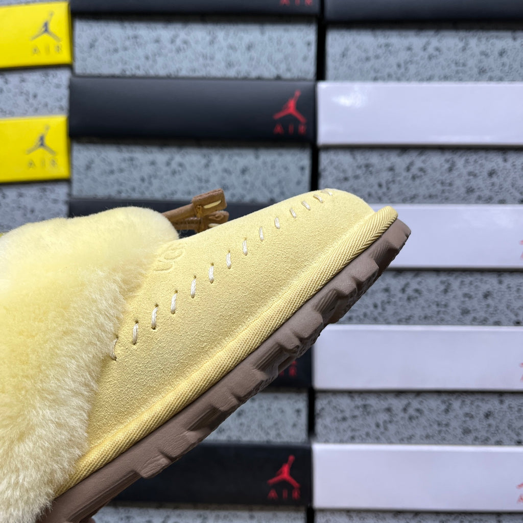 UGG Coquette Stitch Slippers in Soft Yellow