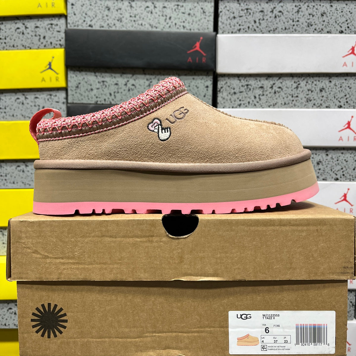 UGG Boots in Pink – Style 1122553