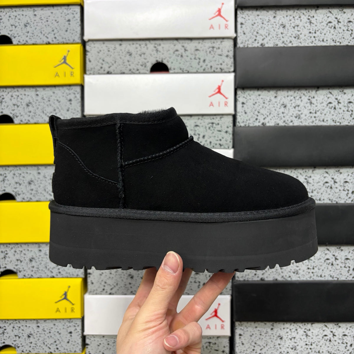 UGG Mini Platform Ankle Boots in Black – 5 cm
