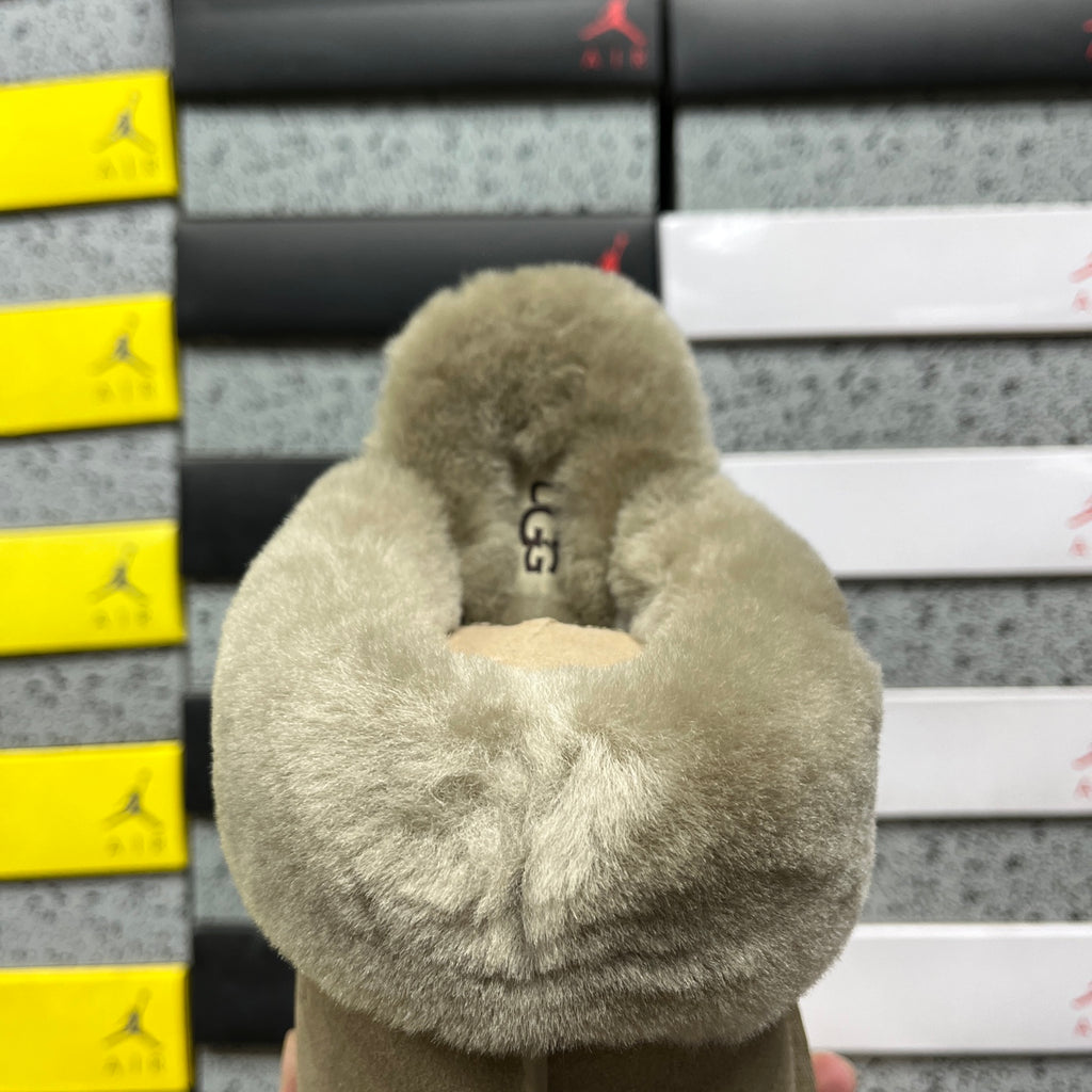 UGG Platform Slippers in Antelope Brown
