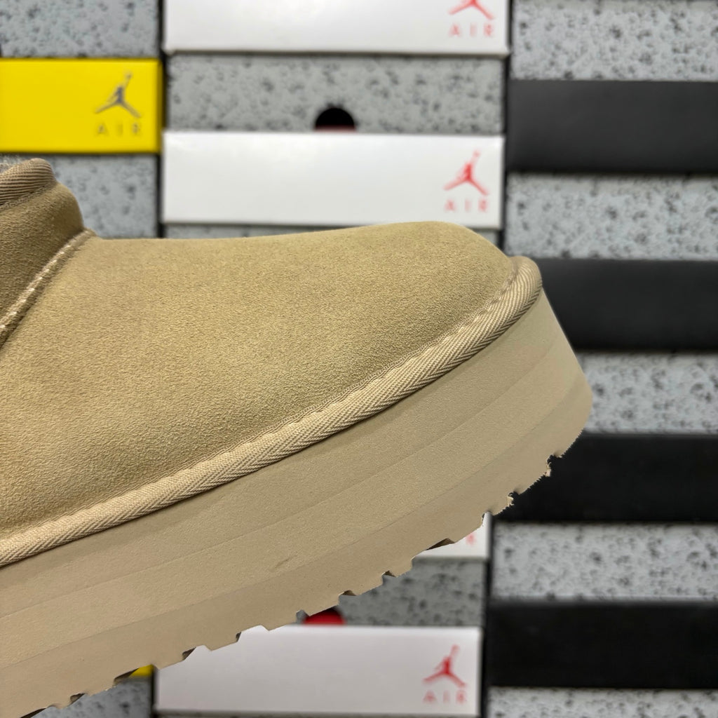 UGG Mini Platform Ankle Boots in Light Khaki – 5 cm