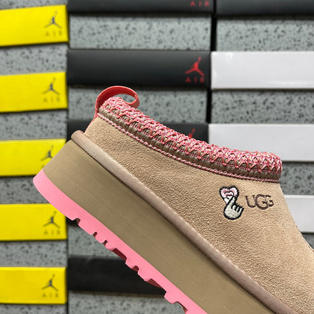UGG Boots in Pink – Style 1122553