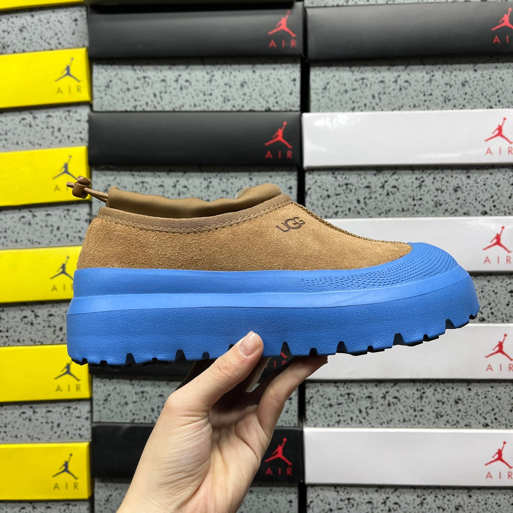 UGG Toggle Slip-On Shoes in Chestnut & Blue