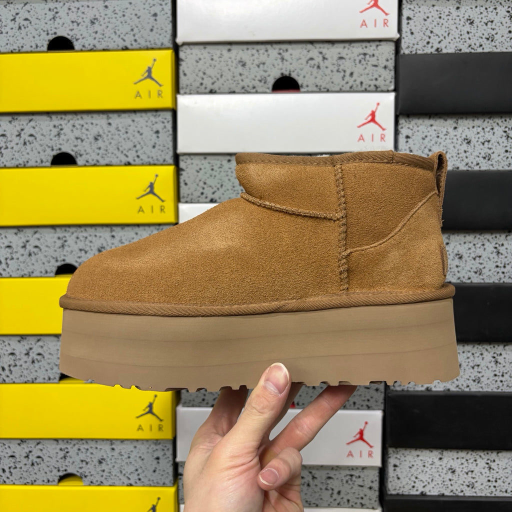 UGG Mini Platform Ankle Boots in Chestnut – 5 cm